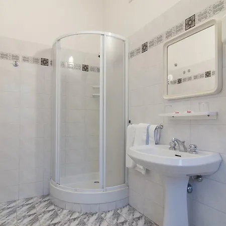 Letizia - Casa Per Ferie Guest house 3*