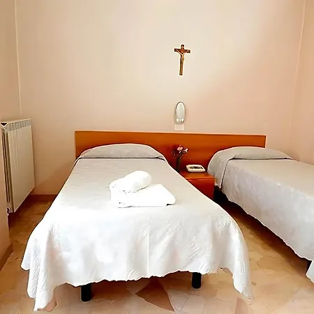 Letizia - Casa Per Ferie 3* Rome