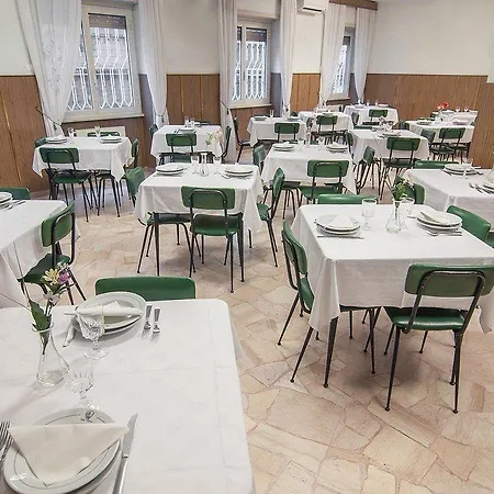 Letizia - Casa Per Ferie 3* Roma